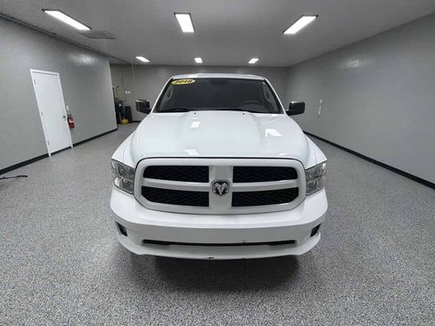 Used 2018 RAM 1500 Express w/ Express Value Package AWD/4WD image 8