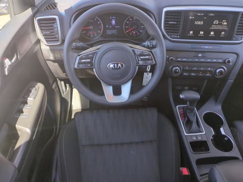Used 2020 Kia Sportage LX image 14