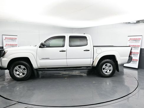 Used 2015 Toyota Tacoma PreRunner w/ SR5 Package image 5