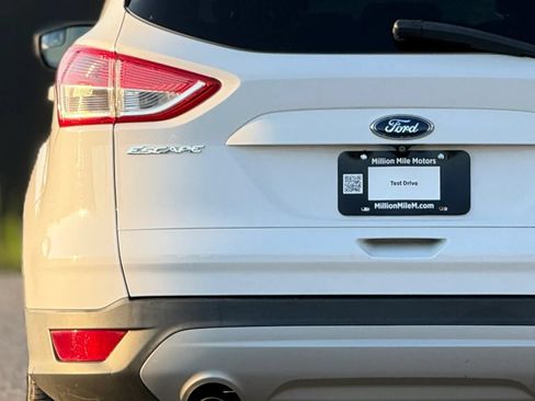 Used 2015 Ford Escape SE FWD image 13