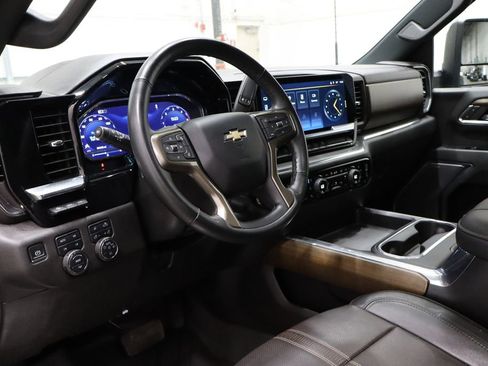 Used 2024 Chevrolet Silverado 3500 High Country w/ High Country Premium Package AWD/4WD image 22