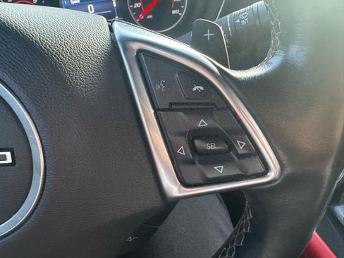 Used 2020 Chevrolet Camaro LT image 16