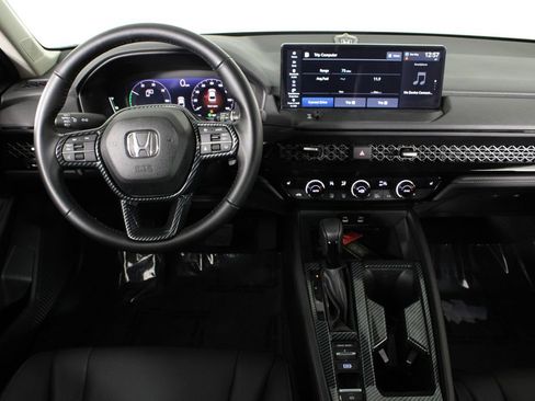 Used 2024 Honda Accord EX-L image 6