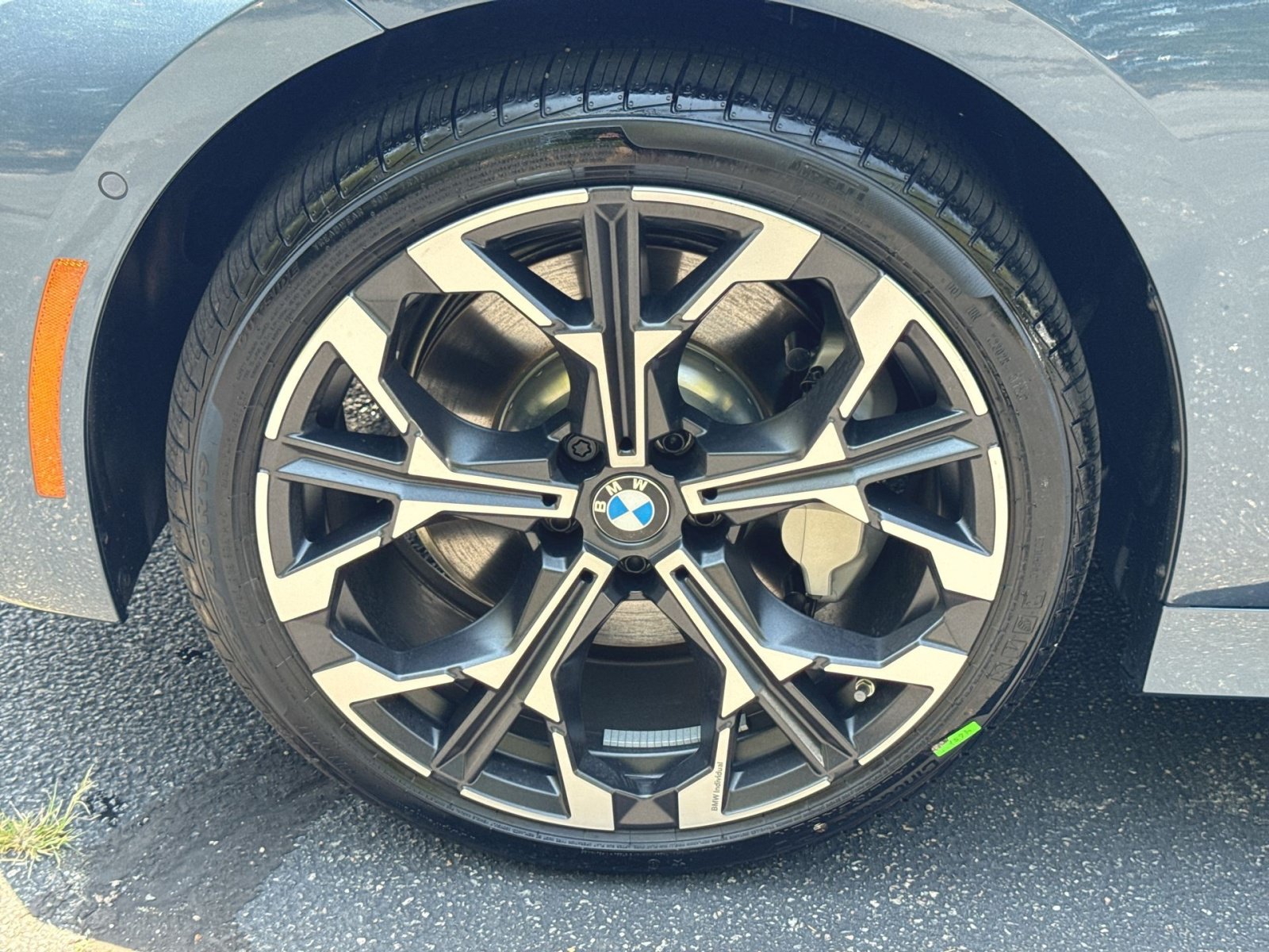 New 2026 BMW 330i xDrive Sedan w/ Premium Package AWD/4WD image 7