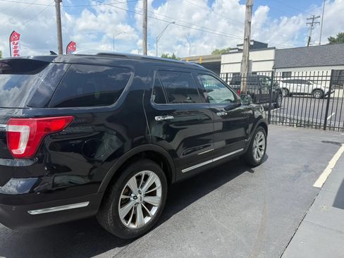 Used 2018 Ford Explorer Limited FWD image 4
