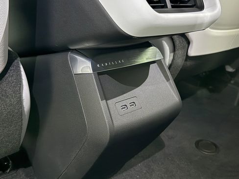 New 2026 Cadillac Lyriq Sport image 40