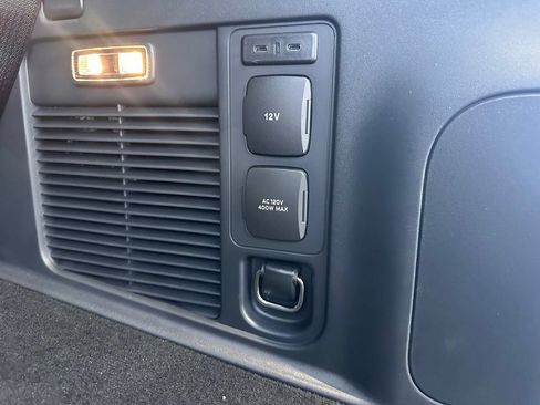 New 2025 Lincoln Navigator Reserve AWD/4WD image 22