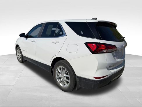 Used 2022 Chevrolet Equinox LT FWD image 4