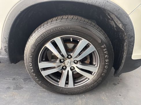 Used 2017 Honda Pilot EX-L image 9