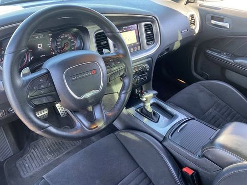 Used 2017 Dodge Charger R/T image 18
