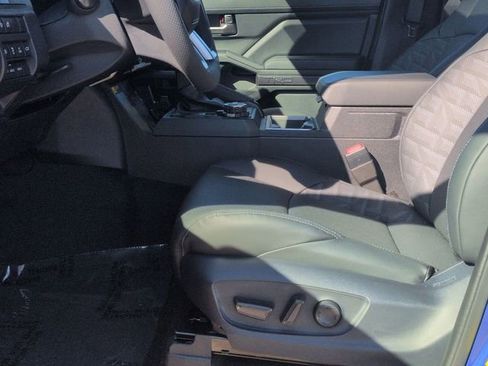 New 2025 Toyota Tacoma TRD Off-Road image 12