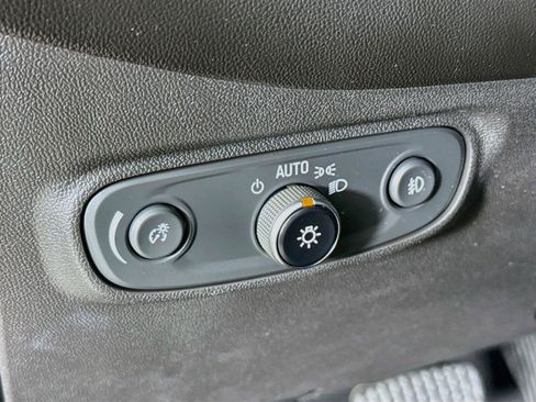 Used 2020 Chevrolet Equinox LT AWD/4WD image 12