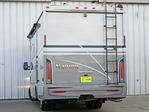 Used 2021 Mercedes-Benz Sprinter 3500 w/ Acoustic Package image 6