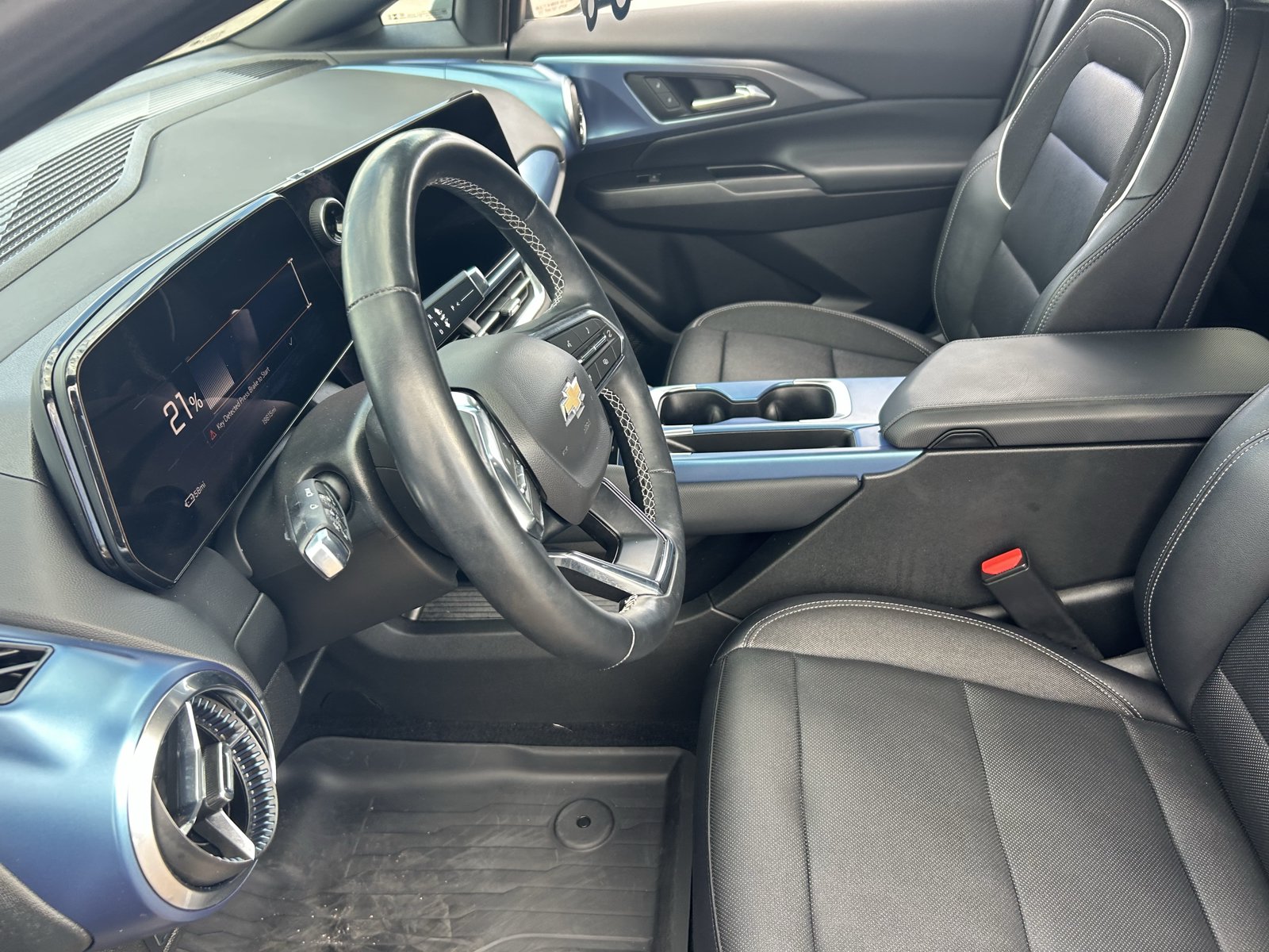 Certified 2024 Chevrolet Equinox EV LT FWD image 26