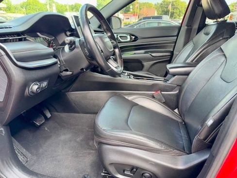 Used 2022 Jeep Compass Limited AWD/4WD image 13
