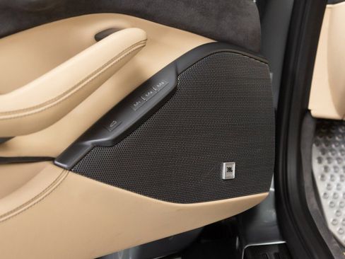 Certified 2019 Ferrari Portofino image 45