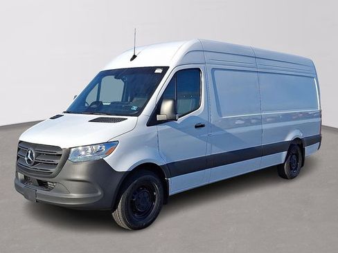 Used 2026 Mercedes-Benz Sprinter 2500 image 1