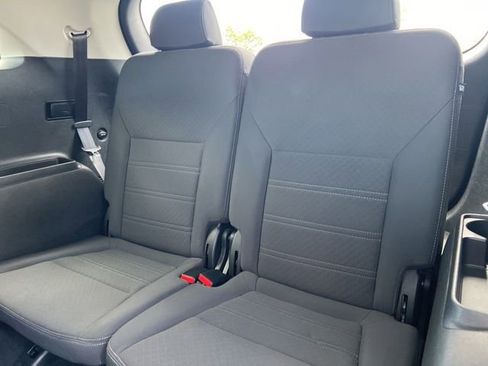 Used 2019 Kia Sorento FWD V6 image 28