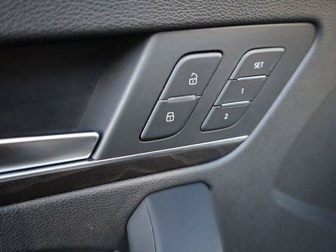 Used 2018 Audi Q5 2.0T Premium Plus w/ Premium Plus Package AWD/4WD image 38