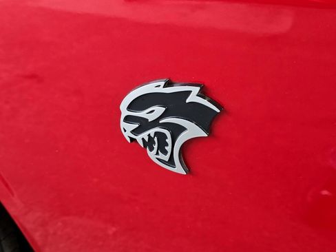 Used 2016 Dodge Challenger SRT Hellcat image 22