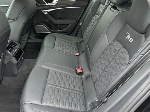 Used 2025 Audi RS 6 performance image 31