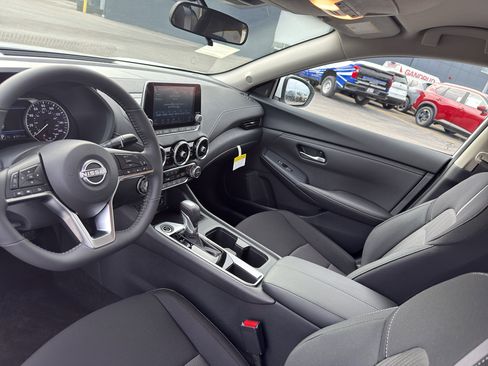 New 2025 Nissan Sentra SV image 24