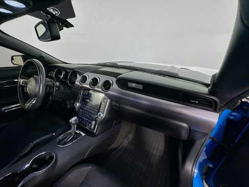 Used 2017 Ford Mustang GT RWD image 26