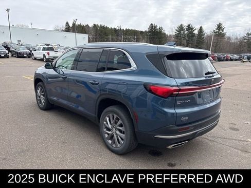 Used 2025 Buick Enclave Preferred image 5