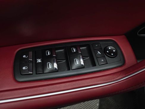 Used 2021 Maserati Levante S GranSport AWD/4WD image 32