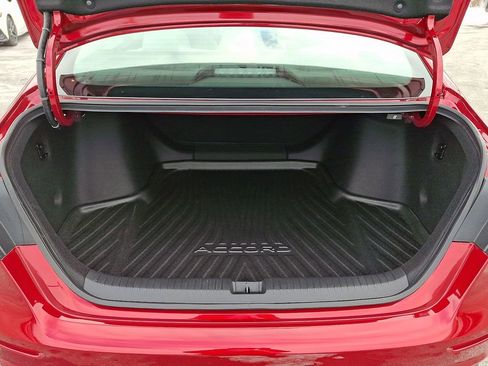 Used 2025 Honda Accord LX image 27