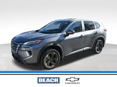 Used 2024 Nissan Rogue SV w/ SV Premium Package