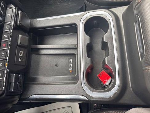 Used 2022 GMC Sierra 2500 AT4 w/ AT4 Premium Plus Package image 24