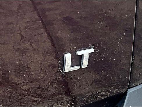 Used 2023 Chevrolet Traverse LT w/ LT Premium Package image 23