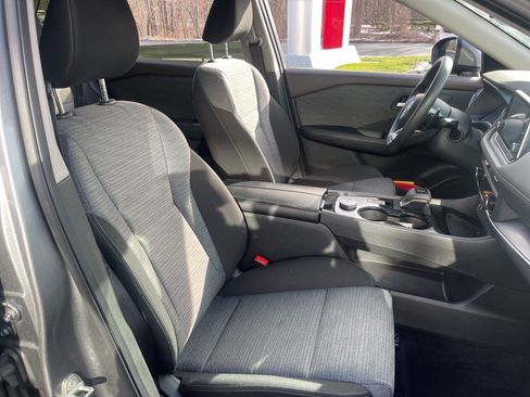 Certified 2023 Nissan Rogue SV image 17