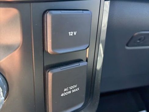 Used 2023 Ford F150 Lariat w/ Equipment Group 502A High image 28