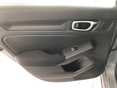 Used 2023 Honda Civic Sport image 12