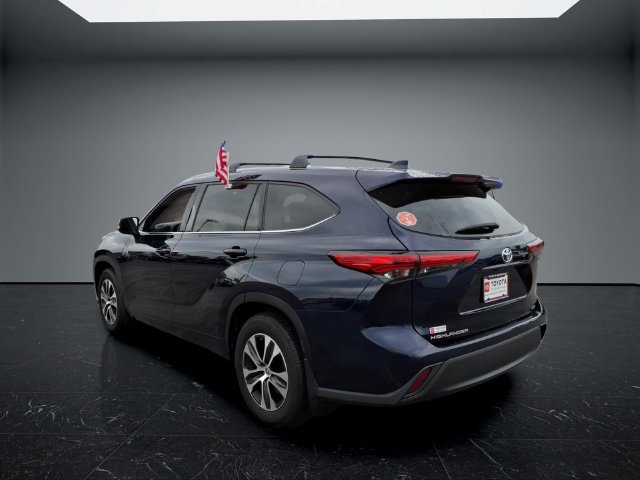 Used 2022 Toyota Highlander XLE FWD image 5
