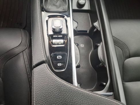 Used 2018 Volvo V90 T6 Cross Country w/ Convenience Package AWD/4WD image 14