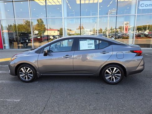 New 2025 Nissan Versa SV w/ Trunk Package image 9