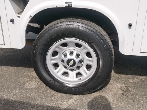 Used 2012 Chevrolet Silverado 3500 W/T RWD image 6