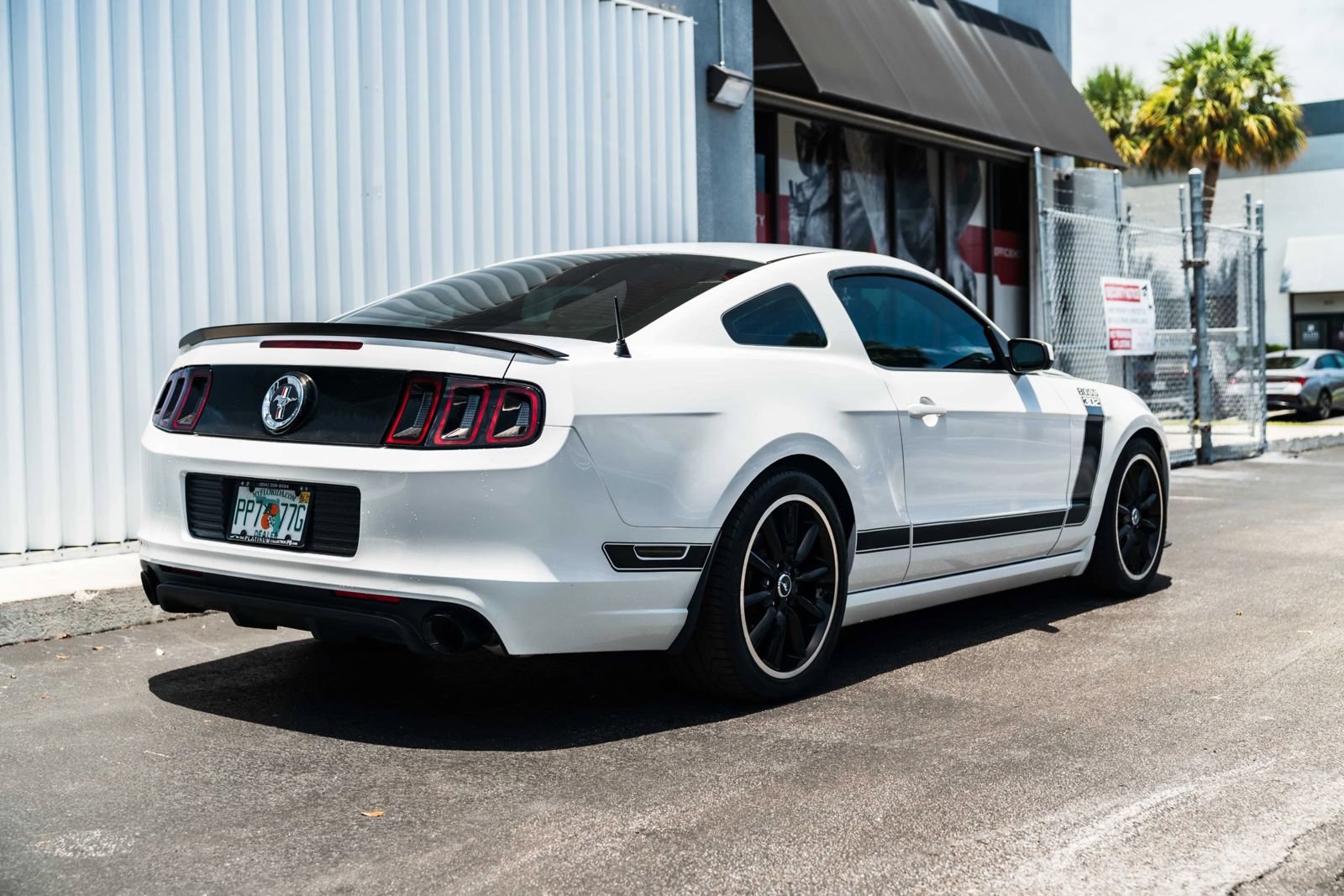 Used 2013 Ford Mustang Boss 302 w/ Boss 302 Accessory Pkg RWD image 8