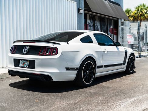Used 2013 Ford Mustang Boss 302 w/ Boss 302 Accessory Pkg RWD image 8