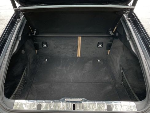 Used 2019 Porsche Panamera image 17