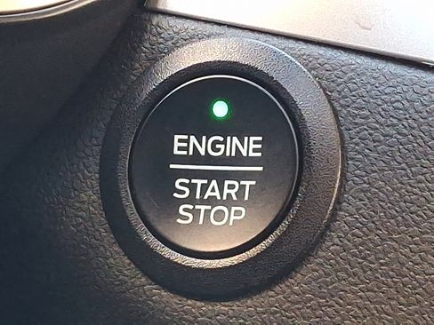 Certified 2022 Ford Escape SEL image 25