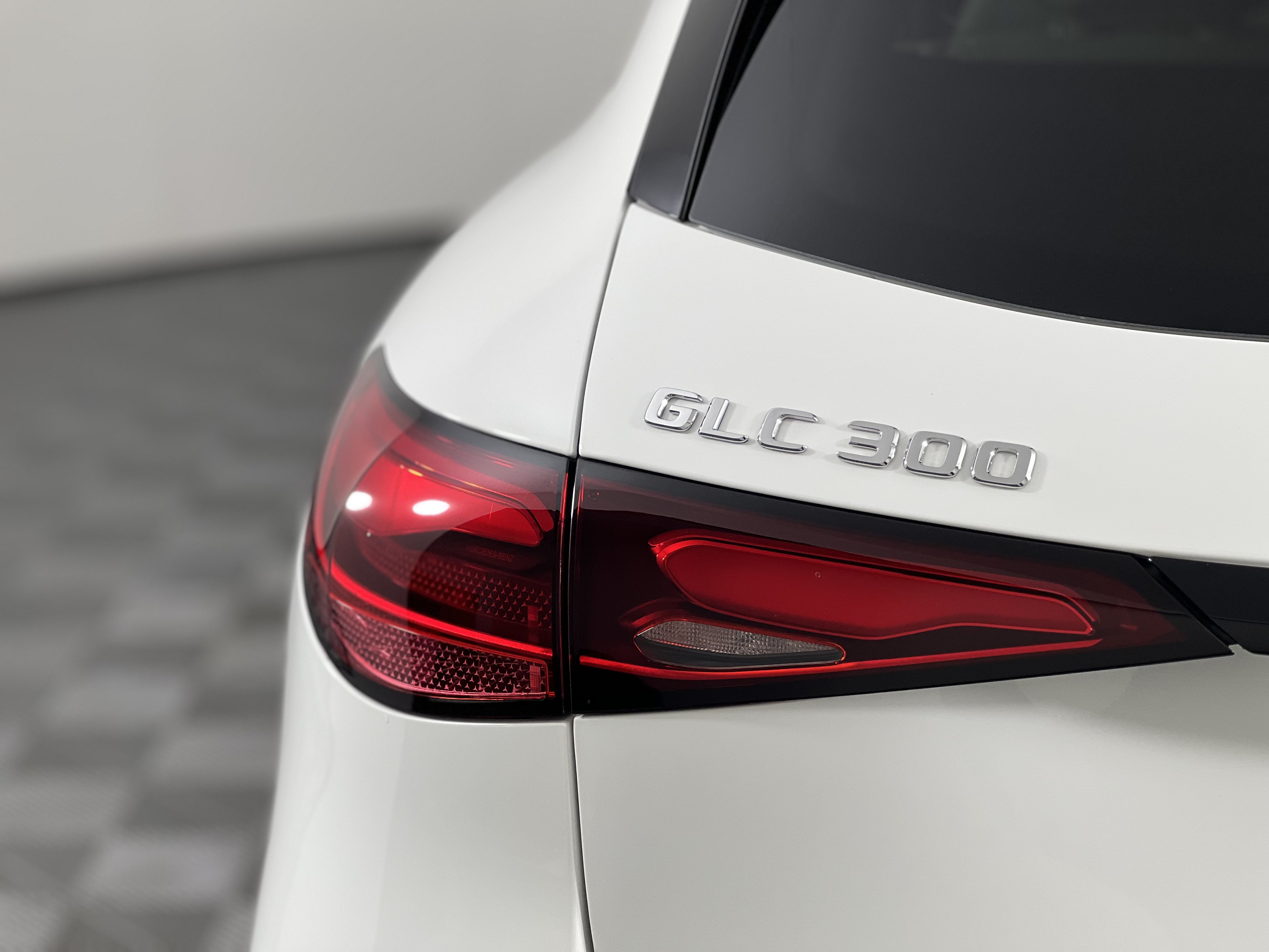 New 2027 Mercedes-Benz GLC 300 4MATIC image 12