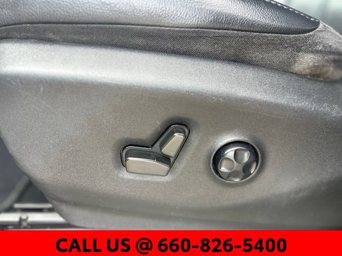 Used 2022 Chrysler Pacifica Touring-L FWD image 18