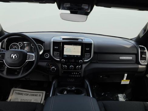 New 2026 RAM 1500 4x4 Crew Cab image 9