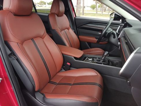 Used 2023 MAZDA CX-50 AWD 2.5 Turbo w/ Premium Pkg image 16