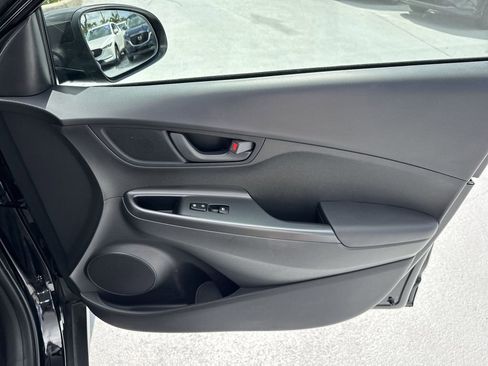 Used 2018 Hyundai Kona SEL FWD image 42