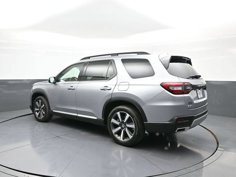 Certified 2023 Honda Pilot Touring image 6